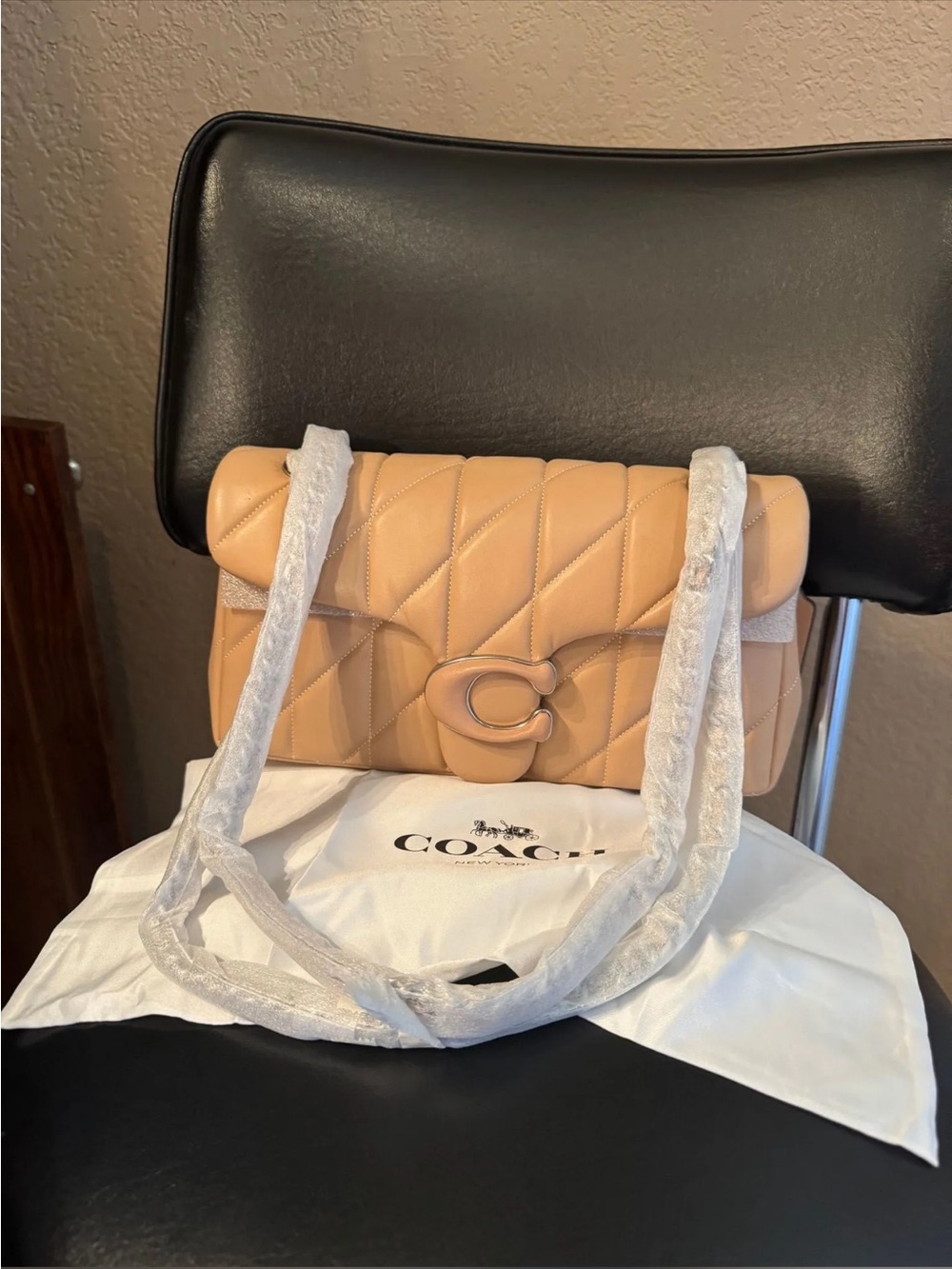 Coach tabby 26 purse new